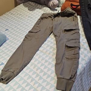 Men's Olive Cargo Jogger Pants - Casual Utility Style